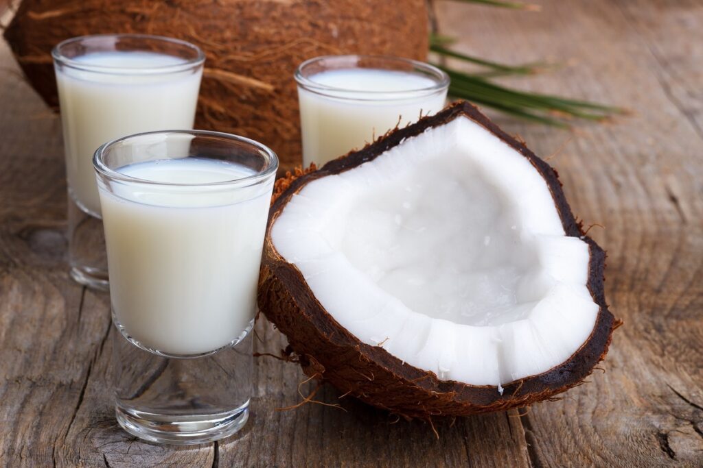 verres de lait de coco maison