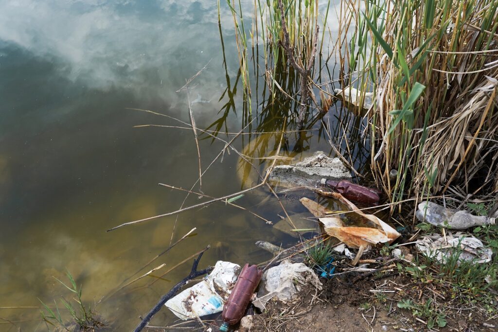 rivière polluée