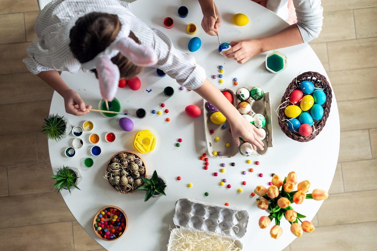 différentes façons de teindre les œufs de Pâques sans kit