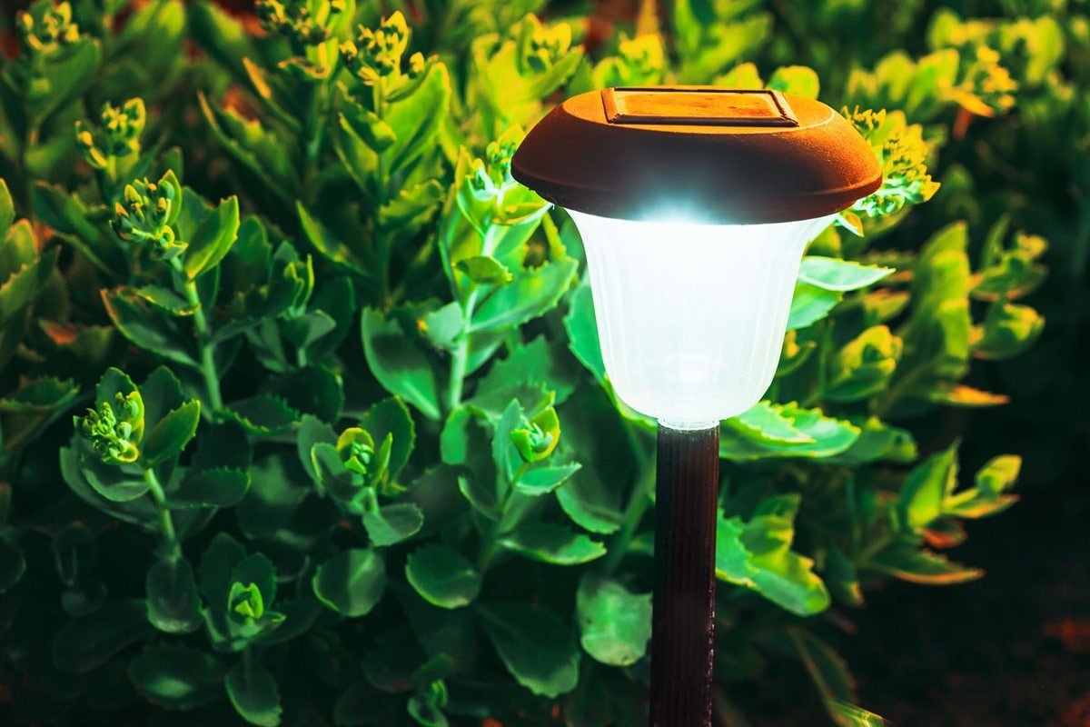 lampe solaire jardin