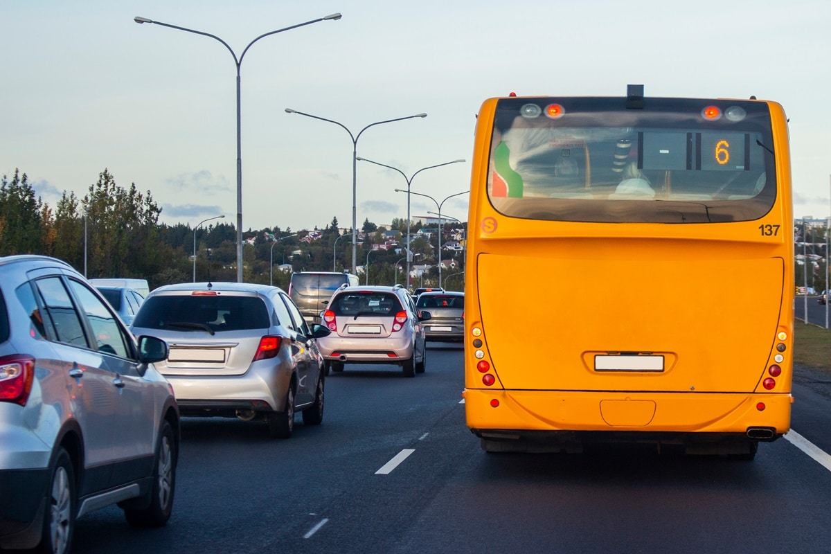 Location de voiture vs transports en commun